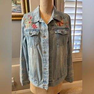 Johnny Was Light Wash Embroidered Denim Jacket M